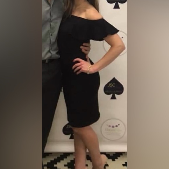 Black dress - Picture 2 of 2